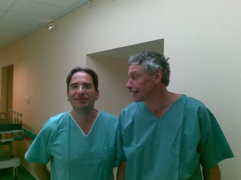 Dott. Perrone, formazione in Francia